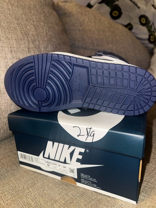 Nike High-Top Sneakers in Navy, White, Black - Picture 2 of 2